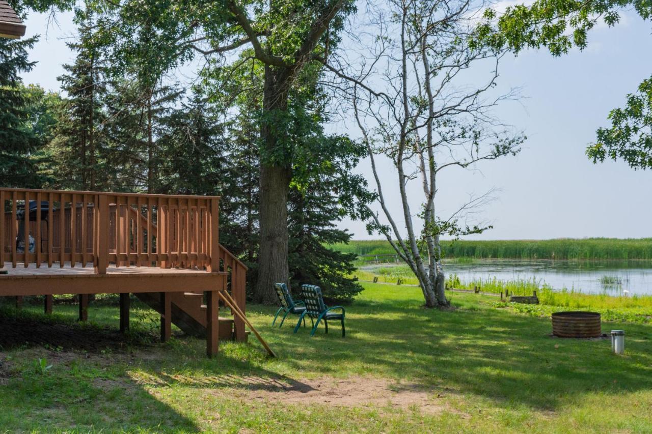 Lakeview & Wildlife Au Gres Bagian luar foto